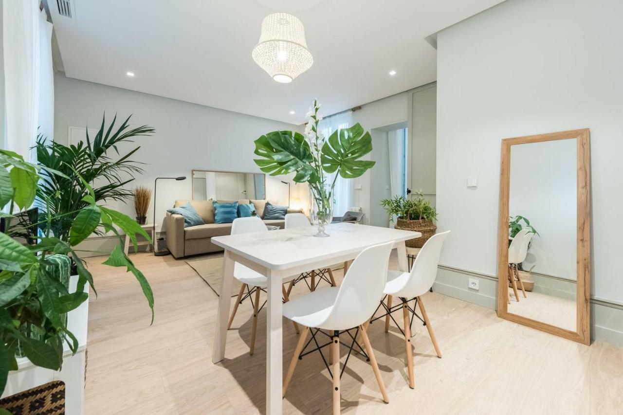 Explore Madrid From A Warm Apartment With Patio At A Newly Refurbished Manorial Building Екстериор снимка