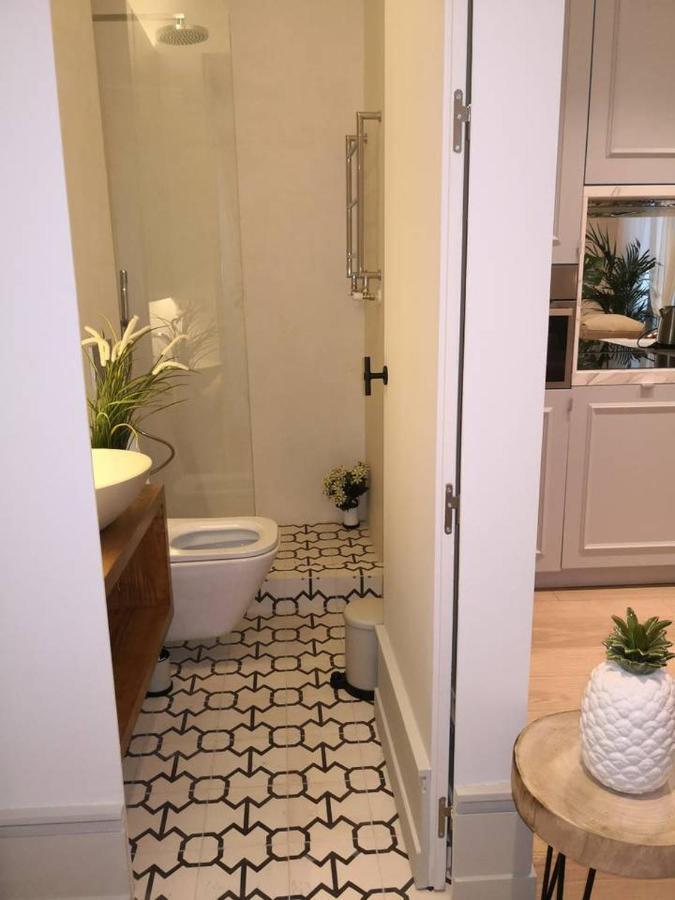 Explore Madrid From A Warm Apartment With Patio At A Newly Refurbished Manorial Building Екстериор снимка