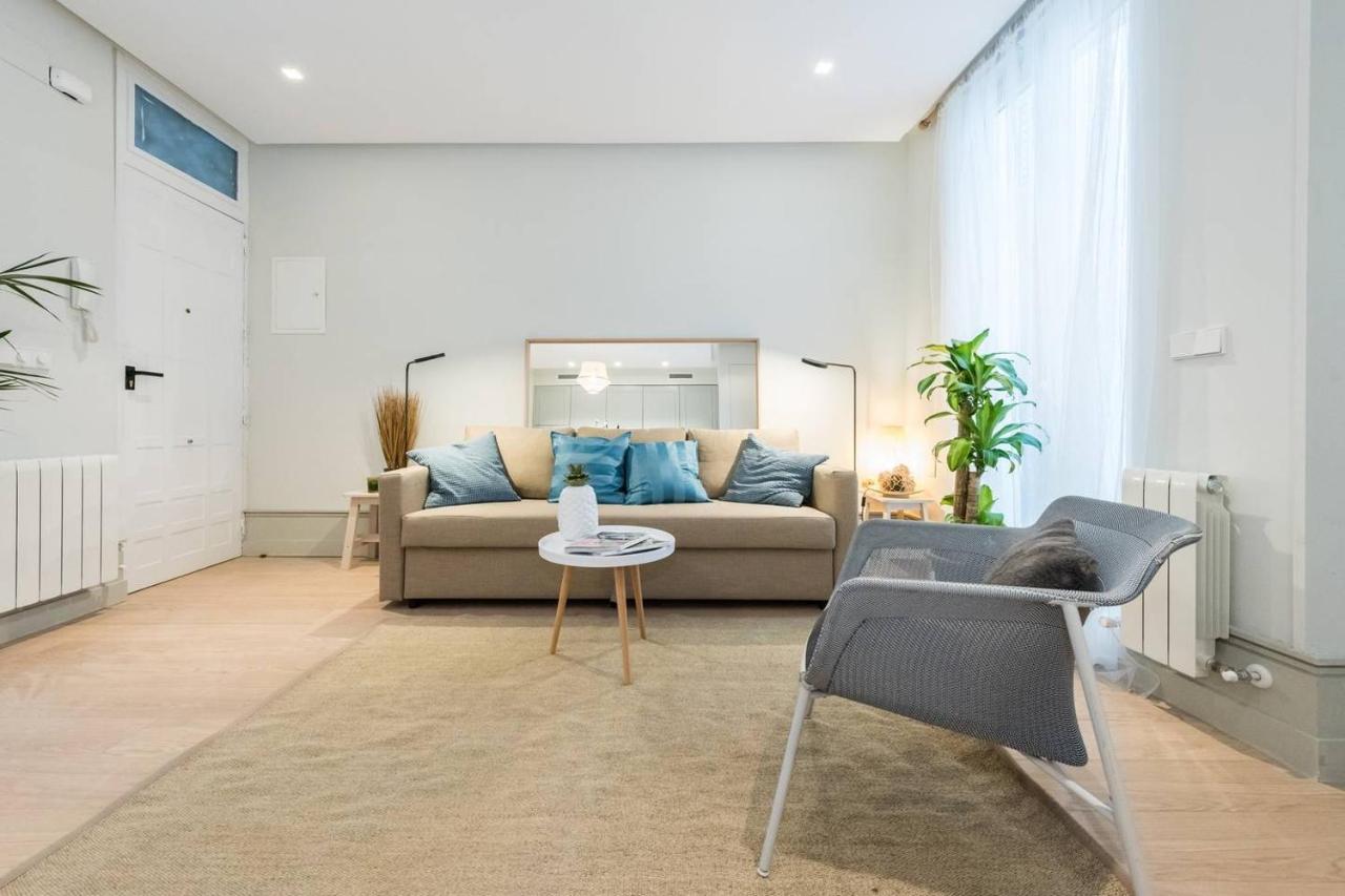 Explore Madrid From A Warm Apartment With Patio At A Newly Refurbished Manorial Building Екстериор снимка