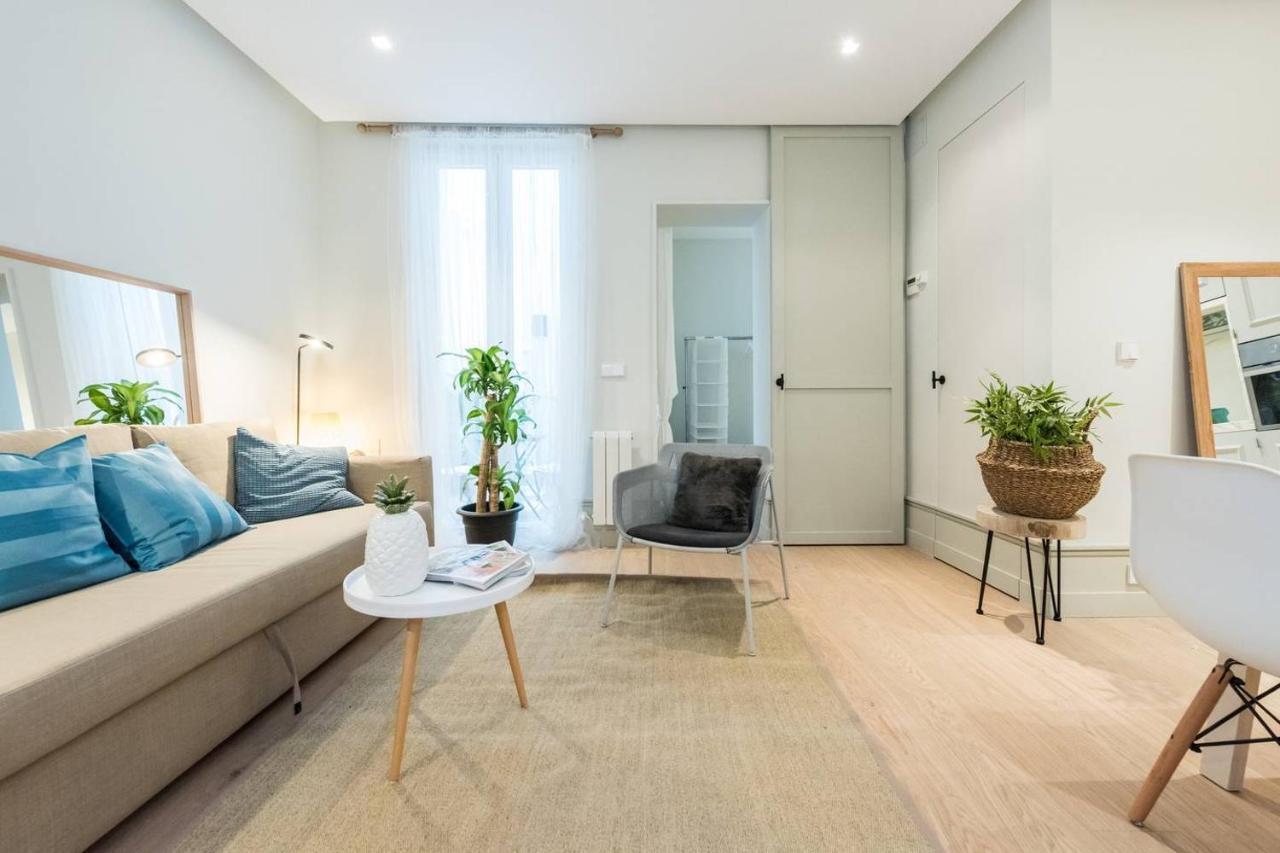 Explore Madrid From A Warm Apartment With Patio At A Newly Refurbished Manorial Building Екстериор снимка