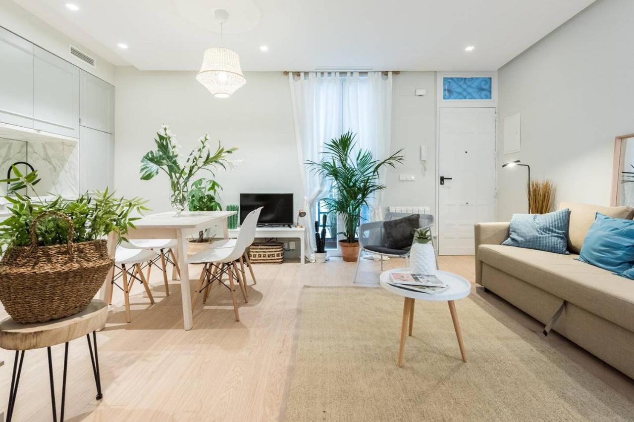 Explore Madrid From A Warm Apartment With Patio At A Newly Refurbished Manorial Building Екстериор снимка