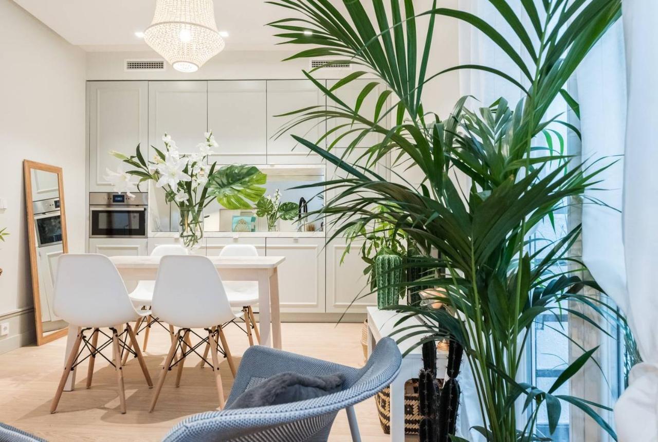 Explore Madrid From A Warm Apartment With Patio At A Newly Refurbished Manorial Building Екстериор снимка